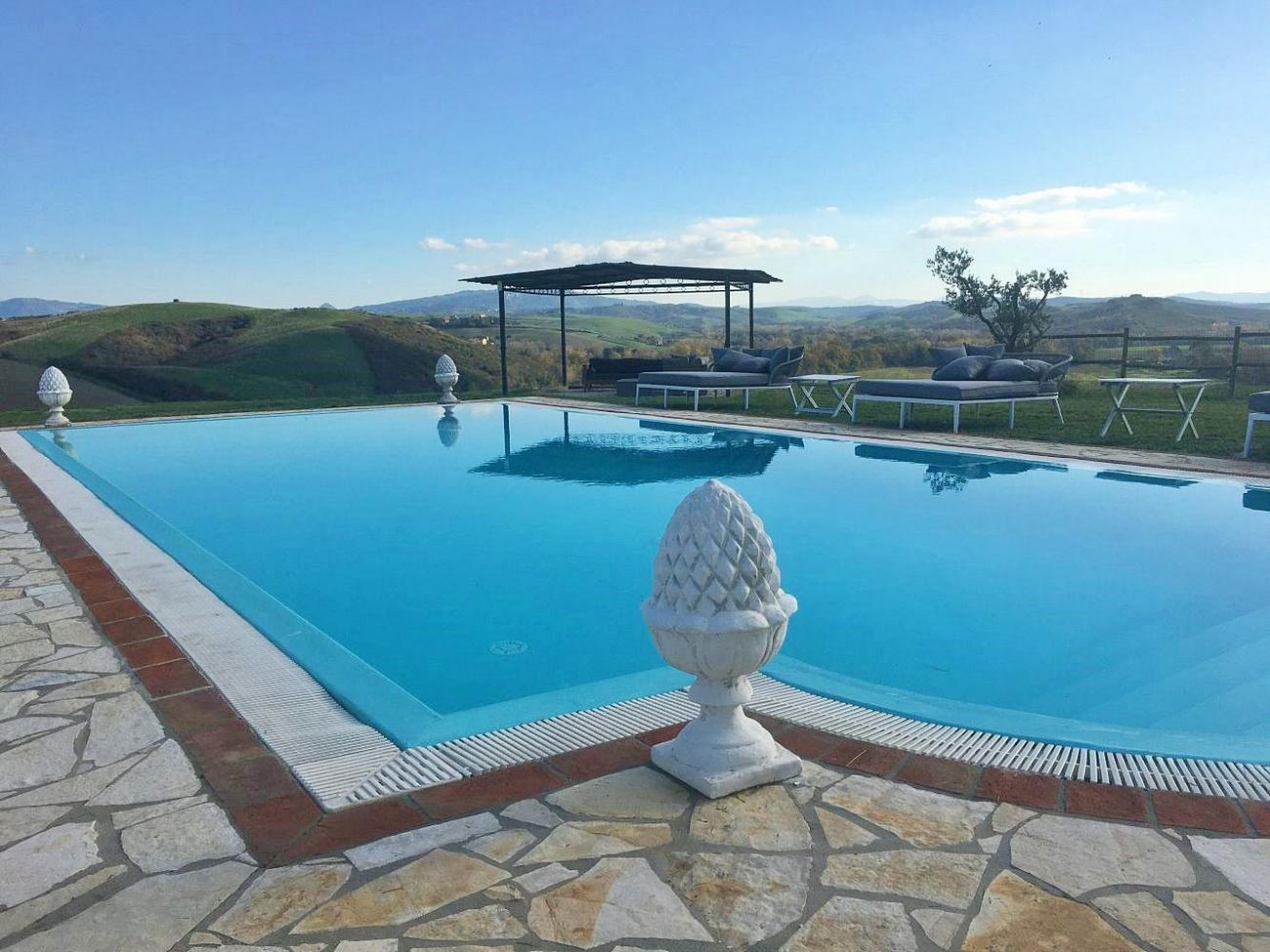 Villa Fabbrica | Elegancka willa z basenem w Toskanii