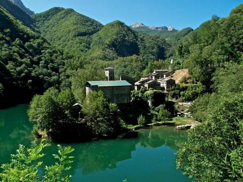 Isola Santa | Pokoje i mieszkania w Garfagnanie, Toskania