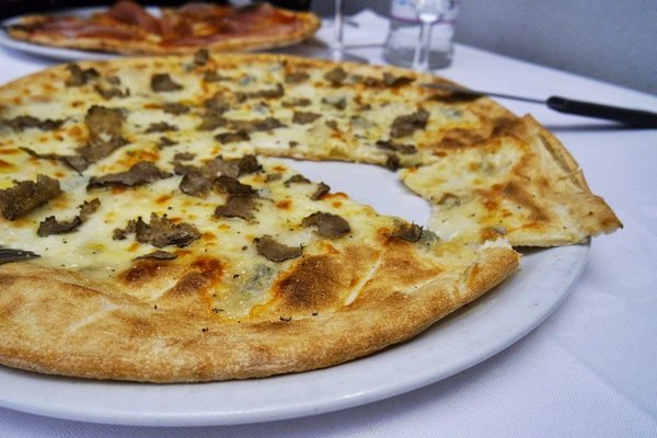 Pizza z tartufo