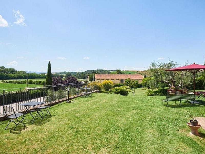 Volterra | Agroturystyka z basenem i wyżywieniem