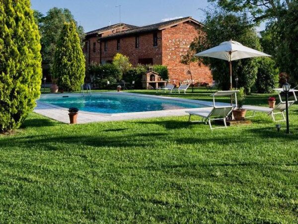 Sinalunga, agroturystyka z basenem