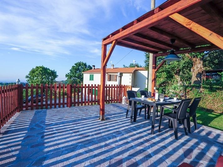 Mieszkanie z ogrodem w Toskanii