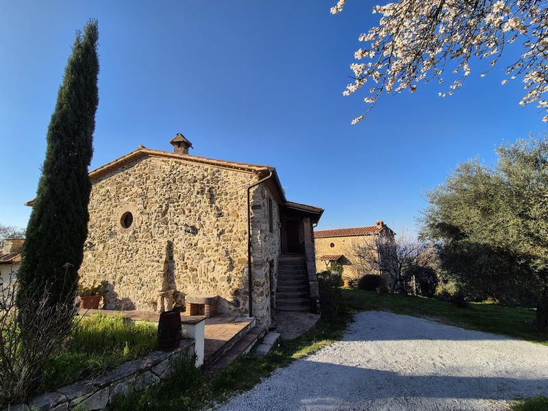 Dwa domy na sprzedaż w Toskanii