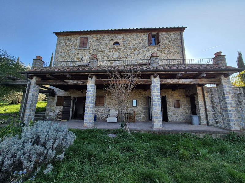 Dwa domy na sprzedaż w Toskanii