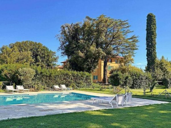 Willa z basenem w Toskanii blisko morza